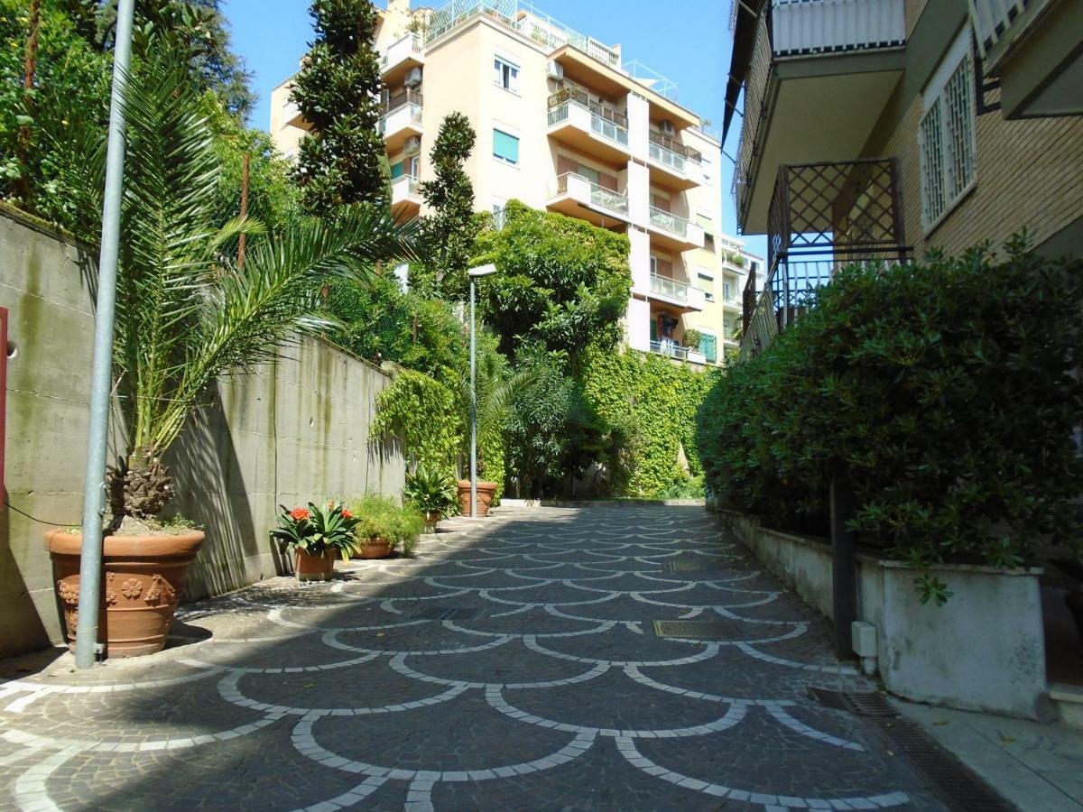 La Tana Di Sofia Roma Exterior foto